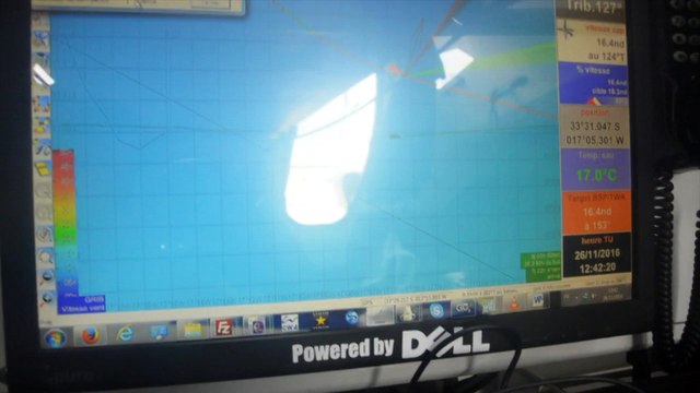 J22 : Route de collision avec un cargo pour Kito de Pavant / Vendée Globe