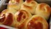 Bread rolls or dinner rolls (Roll-ppang)