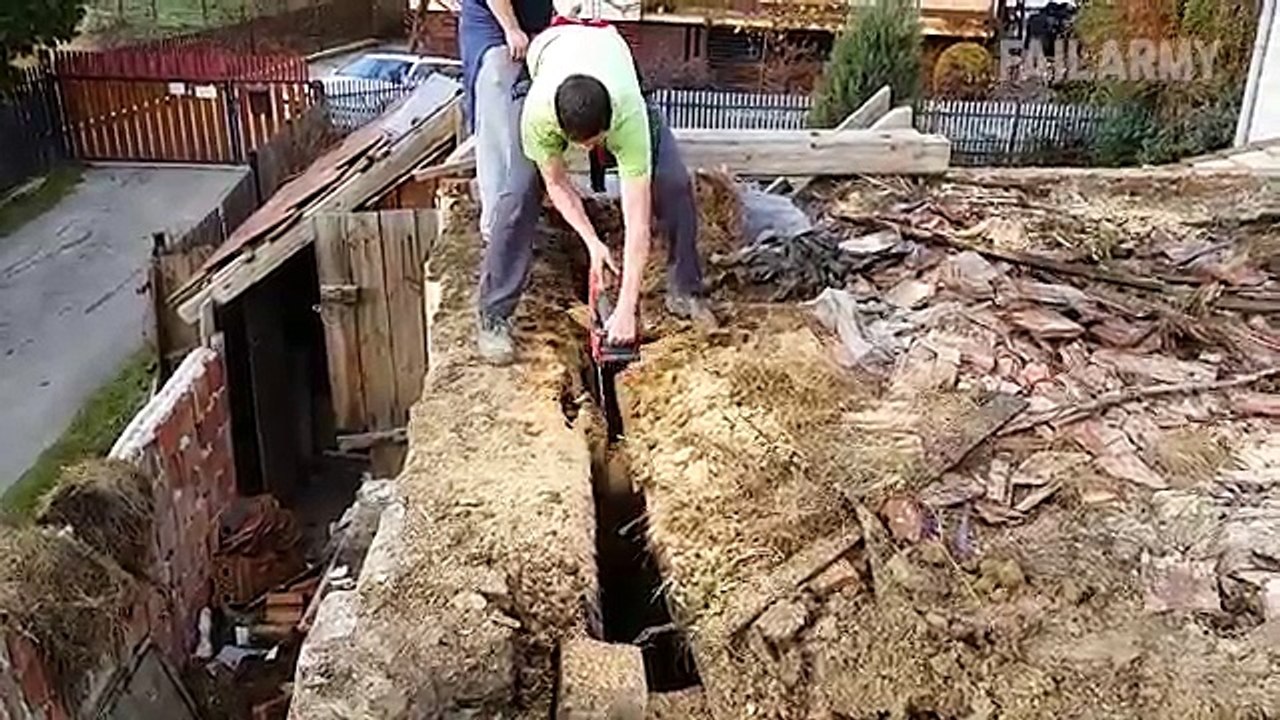 Funniest_On_The_Job_Fails_2016____A_Work_Fails_Compilation_by_FailArmy
