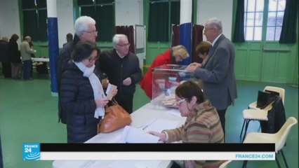 فرنسا تنتظر نتائج اليمين-