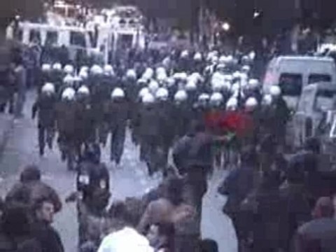 Atari-Teenage-Riot -Start-a-riot -May-1-1999-Berlin