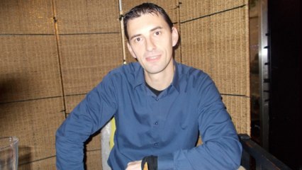 Stéphane Grare, L'Auteur Du Livre L'Aube De Ma Jeunesse Au Restaurant Le Mille Feuille