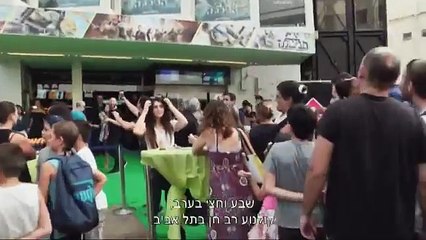 רוסלנה מעצבנת את אייל גולן