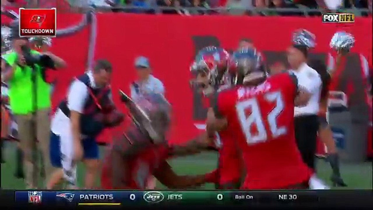 Mike Evans vs. Richard Sherman. Advantage… EVANS.