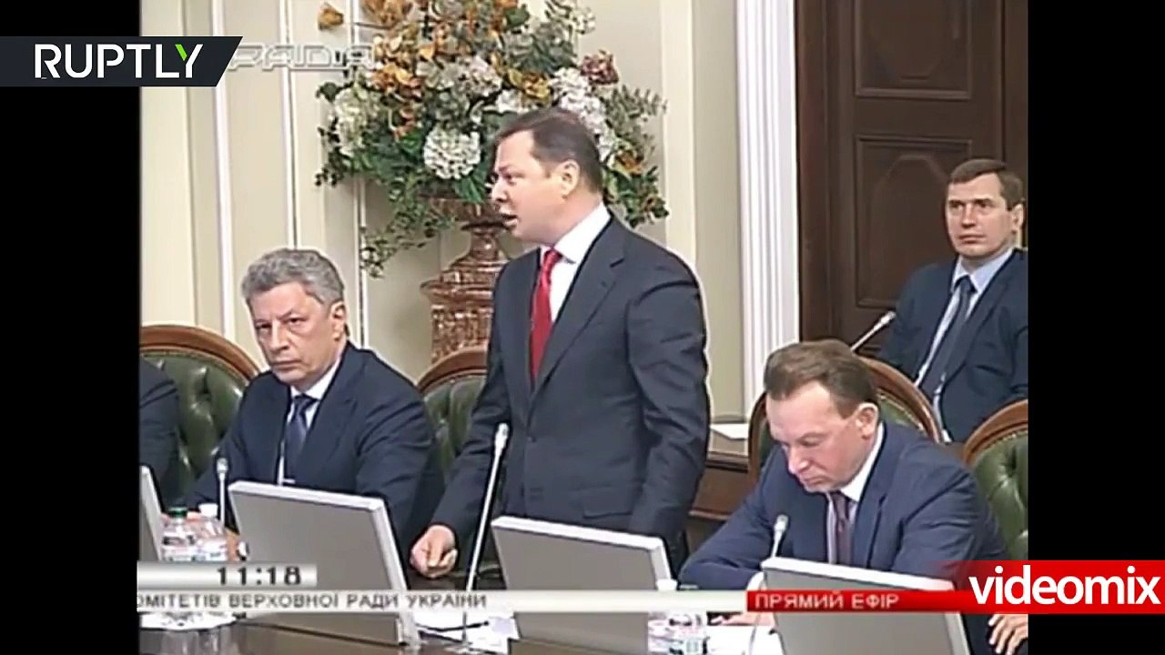 BĂTAIE ca in filme in PARLAMENT. Și-au impărțit pumni și picioare ca intr-un meci de box!