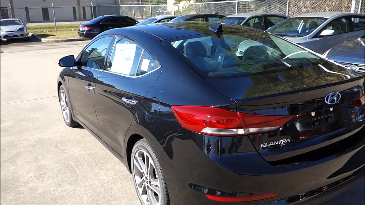 (In-Depth First Look) 2017 Hyundai Elantra Limited - The Compact Is Back!-54Wg472Ck4I