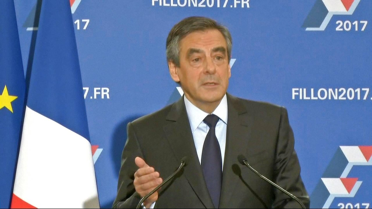 France's Francois Fillon wins conservative primary