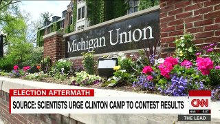 Scientists urge Clinton campaign to challenge election re.