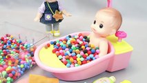 Baby Doll Bath Time in Colors Play Doh Dots Surprise Eggs Toys kids songs Five Little Piggies