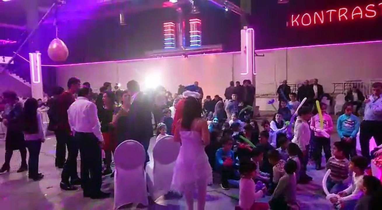 Живая музыка Берлин - это то, что несмоненно должно присутствовать на Вашей свадьбе! Банкетный зал в Берлине Контраст - это профессиональная команда!