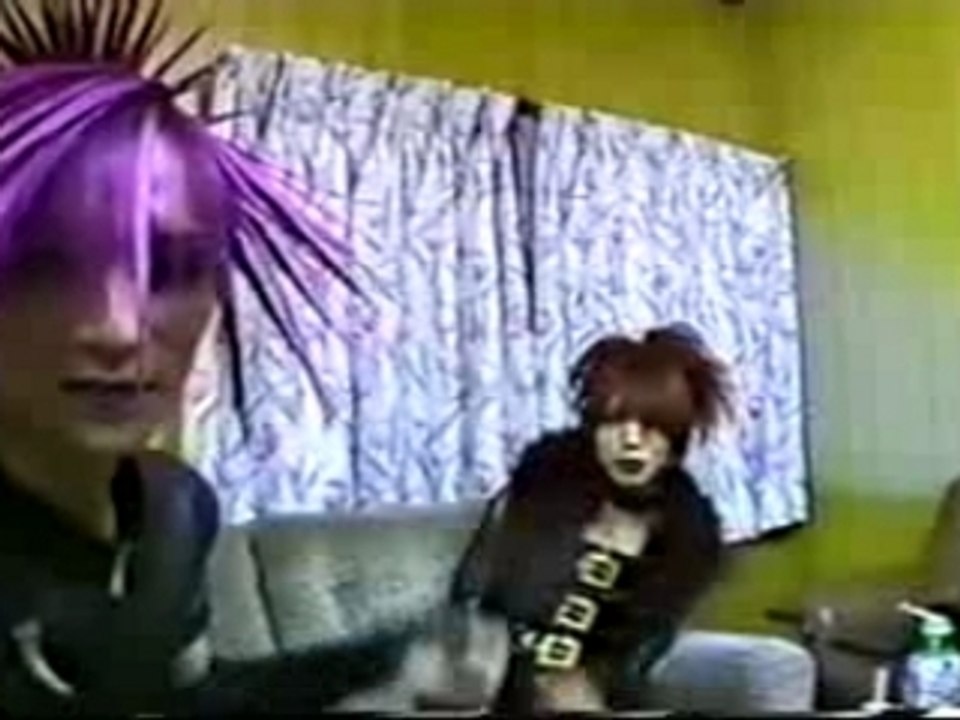 Dir en Grey - Kaoru and Shinya being Weird