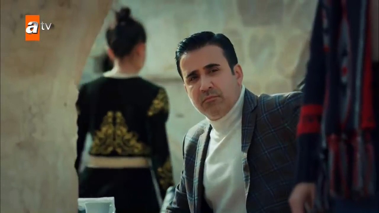 Sen beni kıskanıyorsun! - Aşk ve Mavi 3. Bölüm - atv