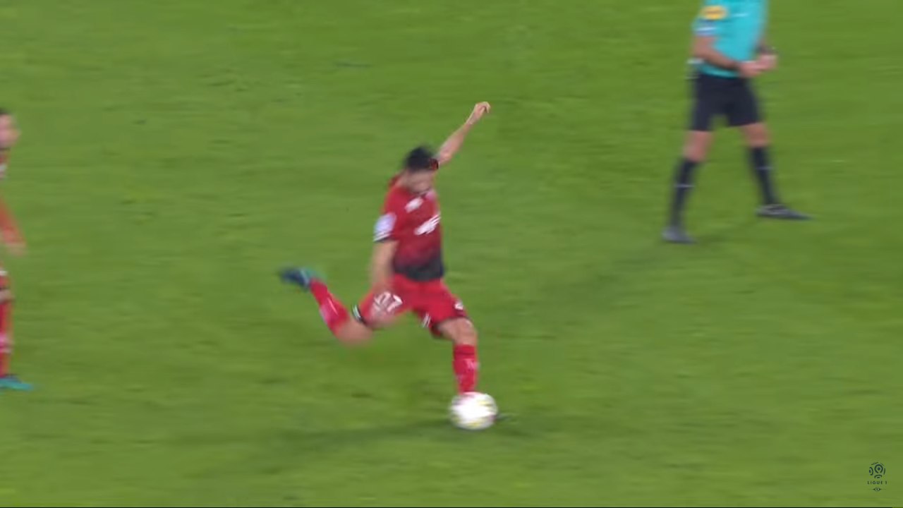 L'incroyable coup-franc d'Abeïd 1er du Top Buts Ligue 1 de la 14ème journée!