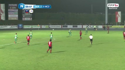 Ballon repoussé en corner