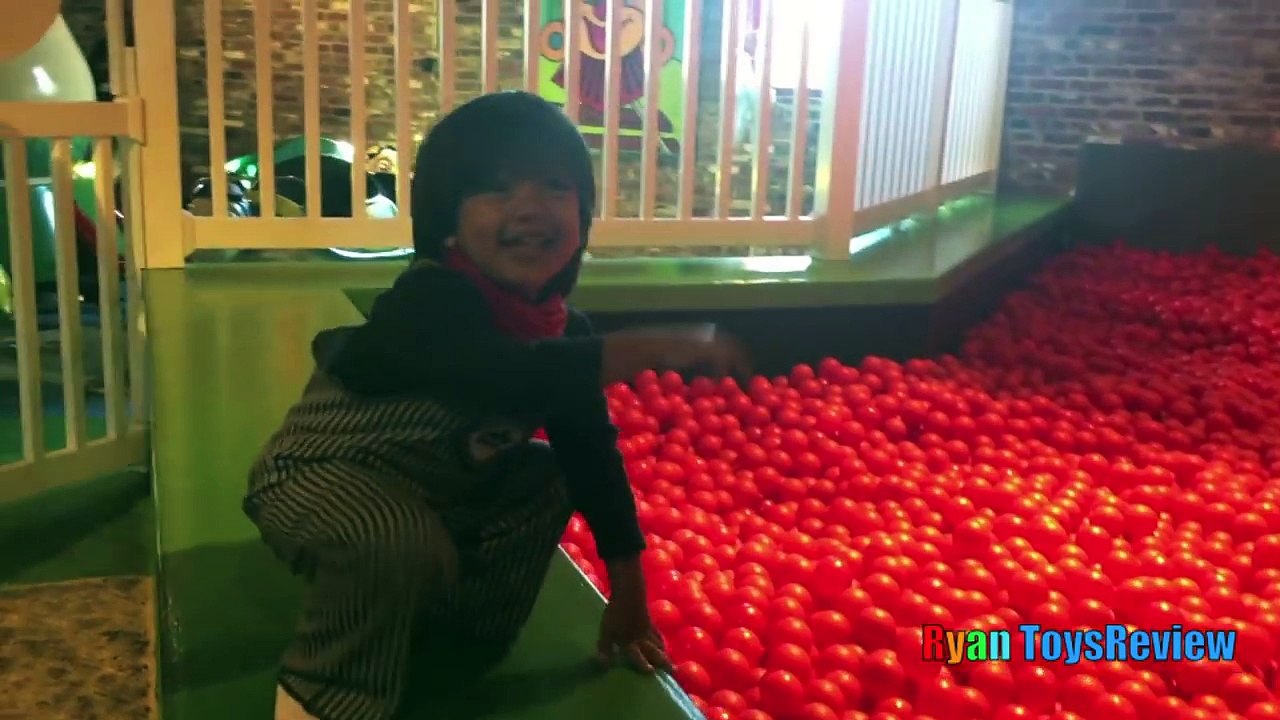 Indoor playground family fun place for kids GIANT BALL PIT Play room with balls Children play Area