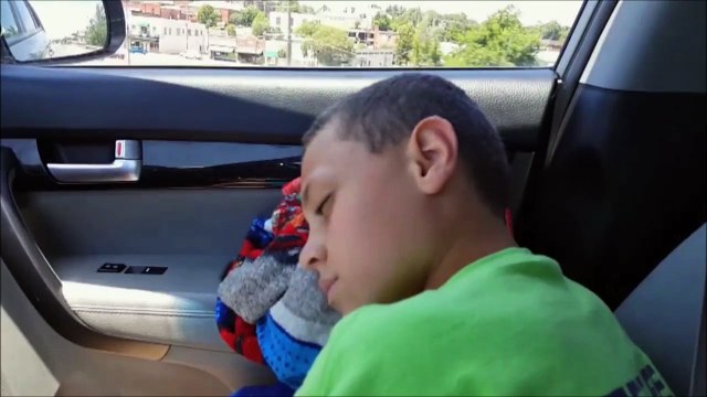 Quand tu fais croire à ton fils qu'il va mourir dan sun accident de voiture terrible... Cruel