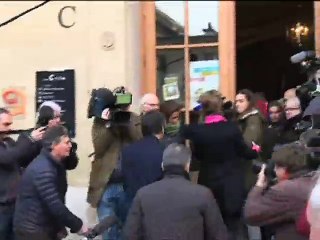 ফ্রান্সের প্রেসিডেন্ট নির্বাচনে কনজারভেটিভ পার্টির মনোনয়ন পেতে যাচ্ছেন ফিলন