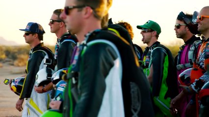 VÍDEO: Slalom aéreo en traje wingsuit de los chicos de Red Bull