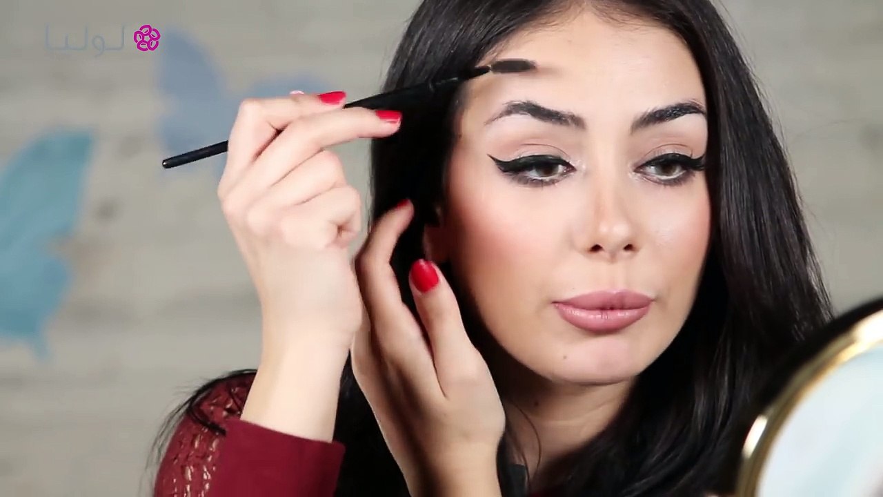 طريقة رسم و ترتيب الحواجب