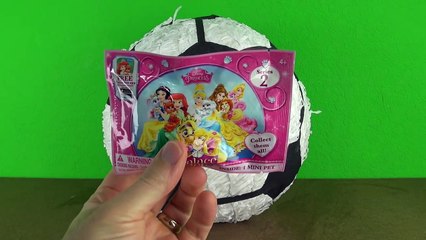 Opening A Big Soccer Ball Surprise - Fútbol, كرة القدم, футбольный мяч, bóng đá