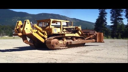 Cat D9G bulldozer run around