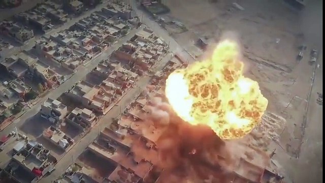 Vidéo de véhicules suicides de Daech à Mossoul filmés par un drone