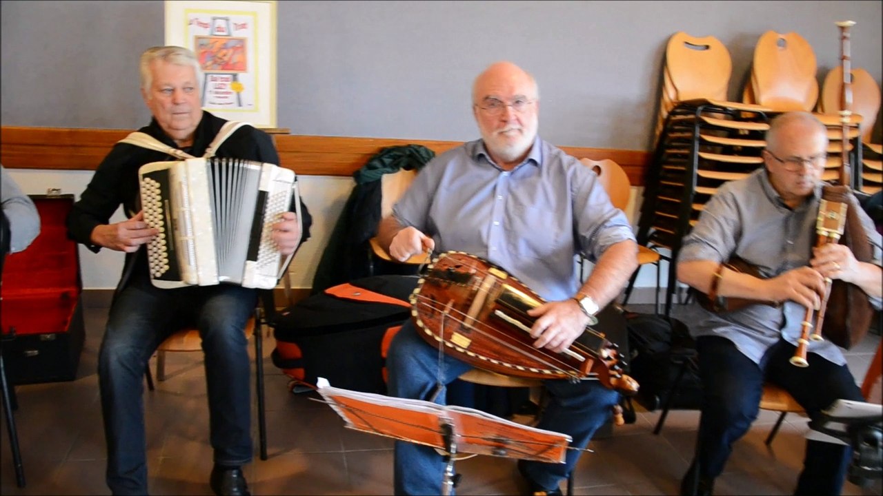 Le bal trad de Lai Jaigueuch de Saint-Didier-sur-Arroux