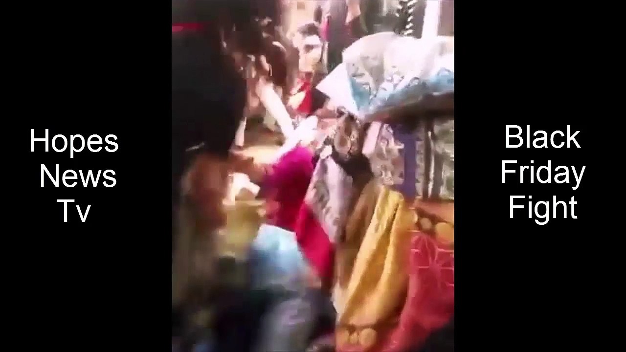 Black Friday Girls  Shopping Crazy  -2016 At Lahore Mall