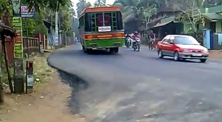 CRAZY BUS DRIFTING IN KOCHI KERALA INDIA - NARROW ESCAPE FROM accident