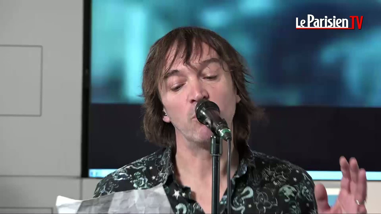 Cali reprend « Famous Blue Raincoat » de Leonard Cohen