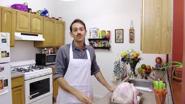 Mükemmel Bir Hindi Pişirmek İçin Sevimli Bir Köpeğe ve Baltaya İhtiyacınız Var!