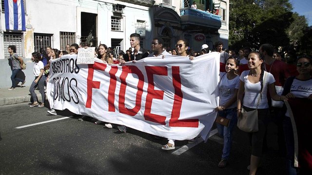 На Кубе началось народное прощание с Фиделем Кастро