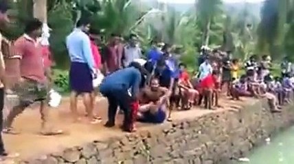 Funny Indian WhatsApp Videos __ Funny WhatsApp Videos Compilation Kerala India