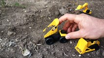 Cat Caterpillar Toys Playing in the Dirt Bulldozer Truck Wheel Loader Backhoe Excavator Construction