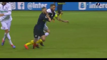 Gonzalo Rodriguez Gets Ridiculous Red Card vs Inter Milan!