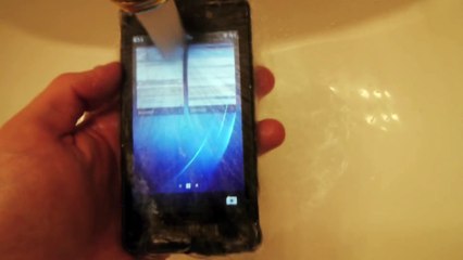 BlackBerry 10 Water Damage Test