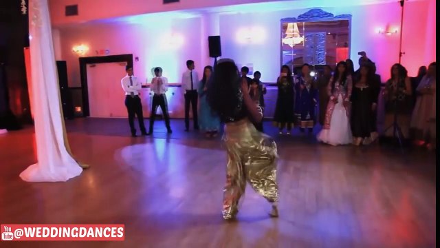 Fantastic Wedding Dance On (Aaja Nachle Nachle Mere Yaar)
