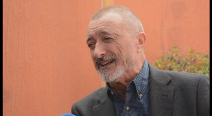 Pérez-Reverte acerca a su personaje Falcó a los claroscuros del ser humano_