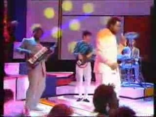 D train - you're the one for me2