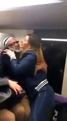 بابا جی کی لندن میں شرمناک حرکتیں ویڈیو