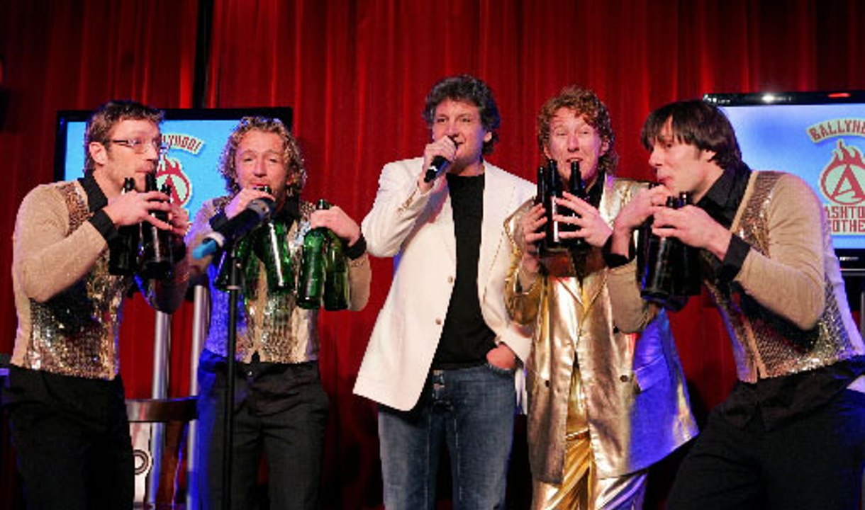 Ashton Brothers - Jutros mi je ruža procvjetala