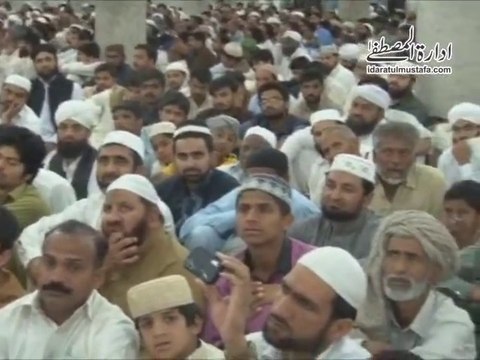 Quran Se Muhabat Krny Waly Ki Qabar Me Ujala