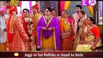 KHULI RADHIKA KI POLL Saath Nibhana Saathiya 25 November 2016