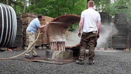 Comment sont créés les tonneaux de vins géants ?