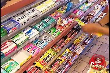 Blind Store Attendant Prank - Just For Laughs Gags