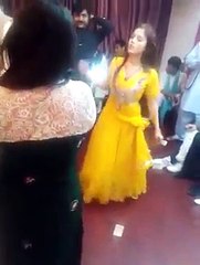 Latest Pakistani Hot Hot Girls Pashto Mujra 2016