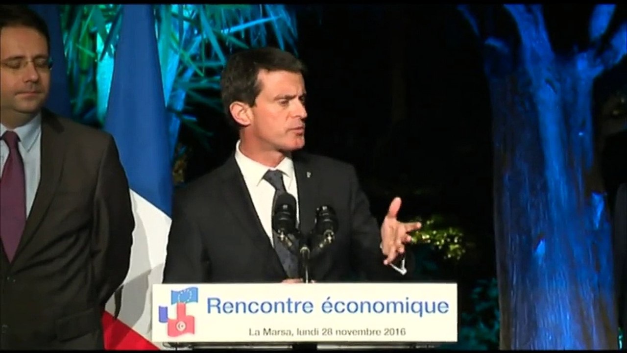 Manuel Valls appelle le président tunisien "Béji Caïd Ezzebi", ce qui signifie pénis en tunisien