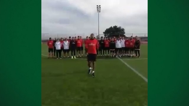 Benfica faz homenagem à Chapecoense após acidente