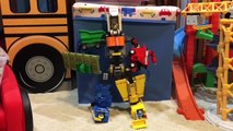 Trains-Formers Super Thomas Voltron Toy Lego - Thomas Minis Legendary Defender - Transformer Robot