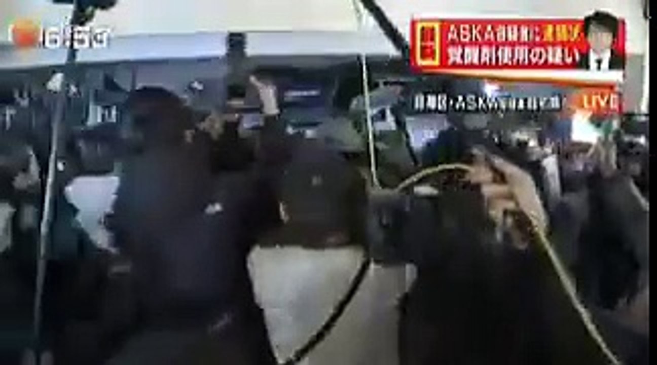 ASKA逮捕時に押しかけるマスコミ1